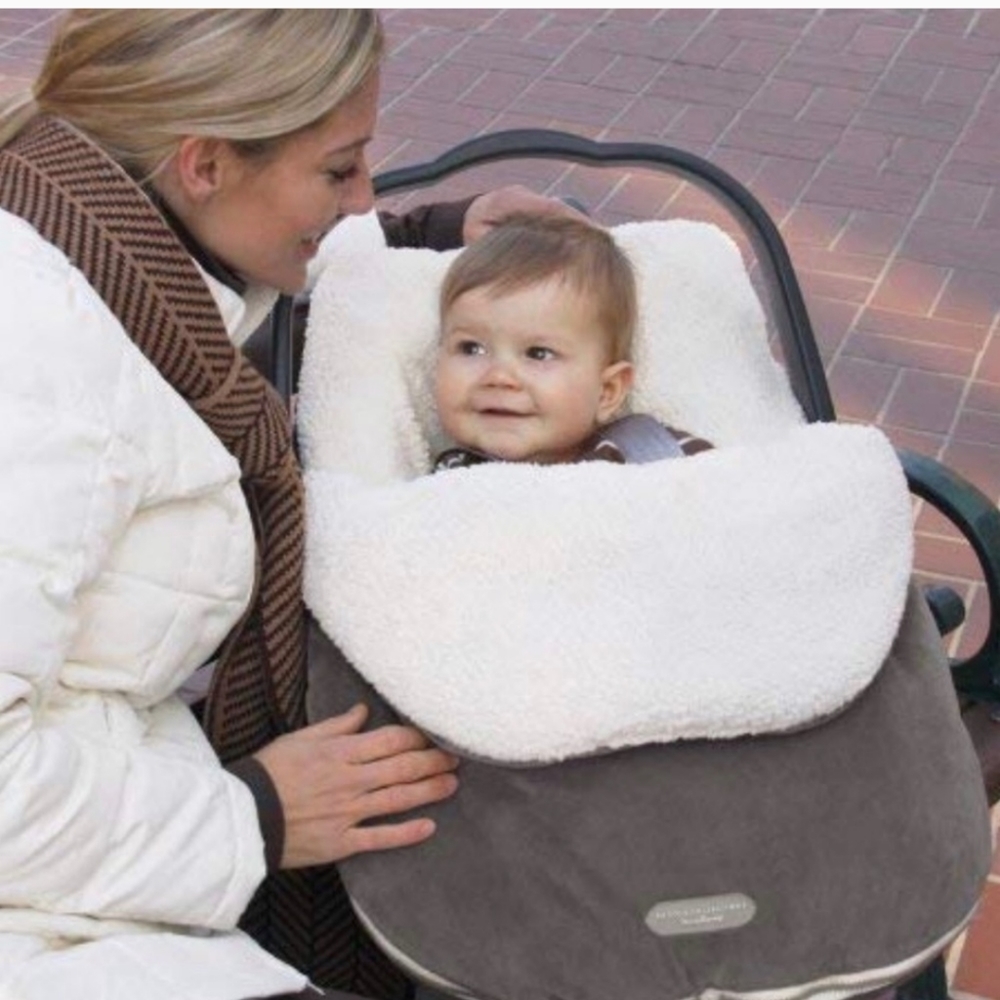 JJ Cole Collections BundleMe Car Seat Cover - Picture 2 of 7